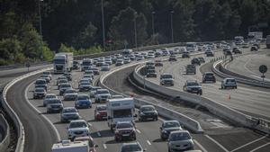 La autopista AP-7 durante la operación retorno de la pasada Semana Santa.