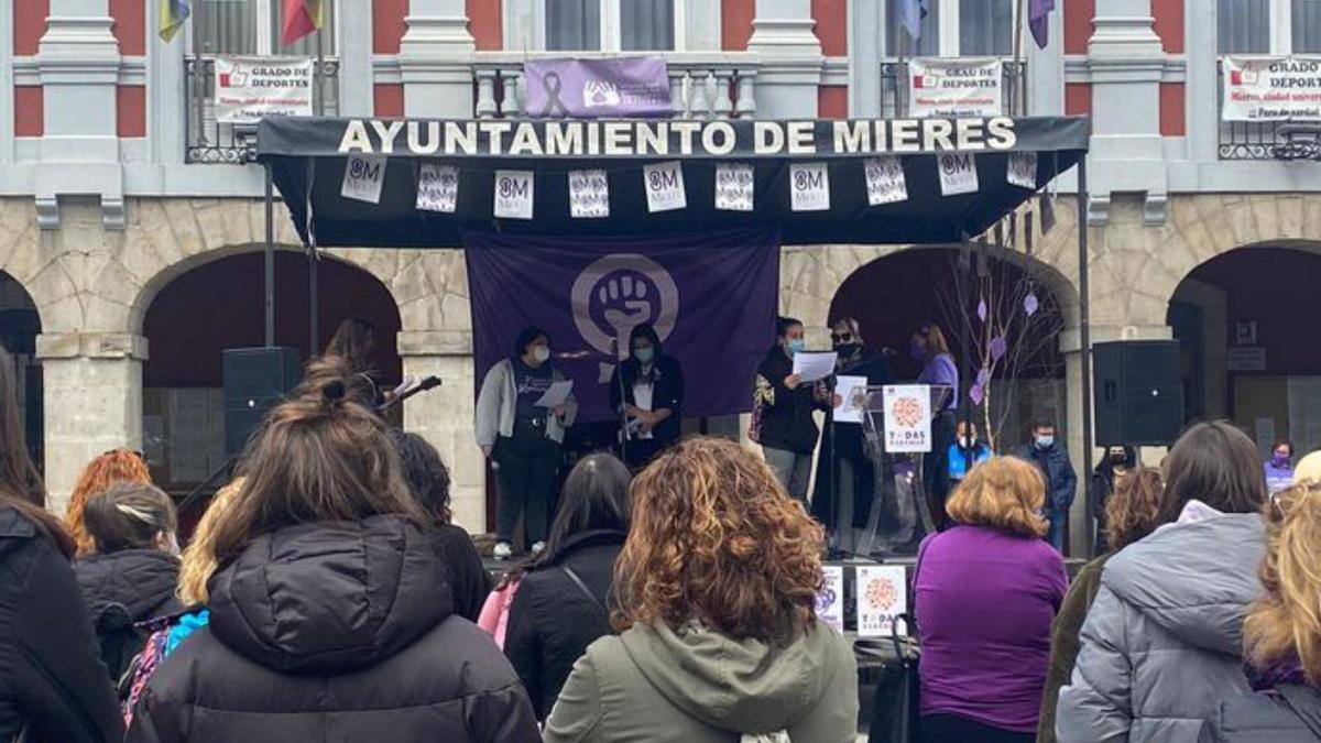 Marea morada en las Cuencas