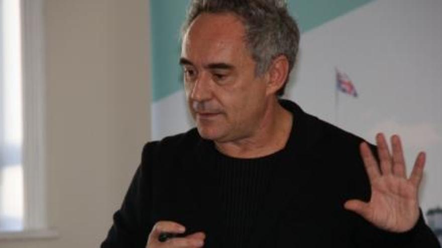 El xef català Ferran Adrià durant la presentació de l&#039;exposició a Londres | ACN