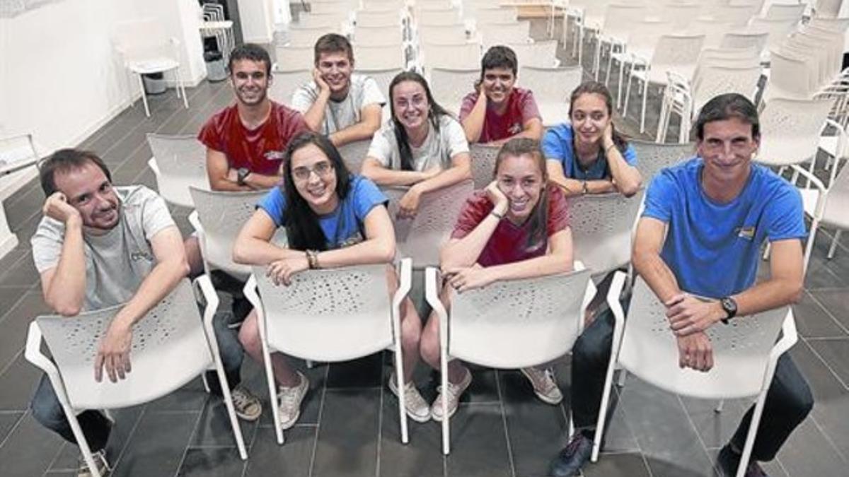 Estudiantes del instituto Lluís de Requesens, de Molins de Rei, que han analizado la influencia de los colores en la capacidad de concentración.