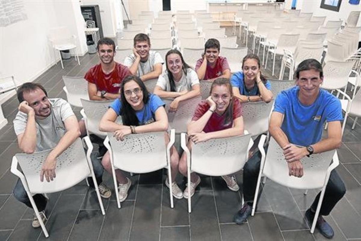 Estudiants de l’institut Lluís de Requesens, de Molins de Rei, que han analitzat la influència dels colors en la capacitat de concentració.