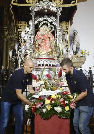 Visita de la plantilla del Granca a la Virgen del Pino