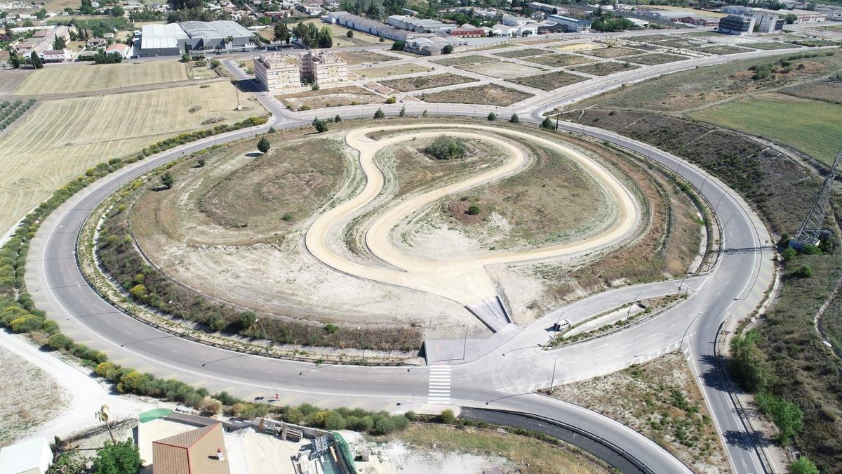 Vista aérea de la obra ejecutada en El Zarpazo, Lucena.