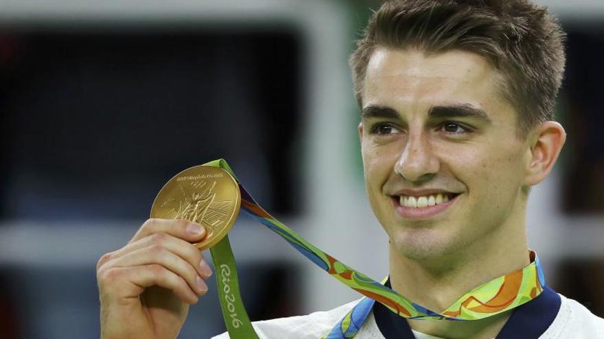 Max Whitlock, oro en suelo.