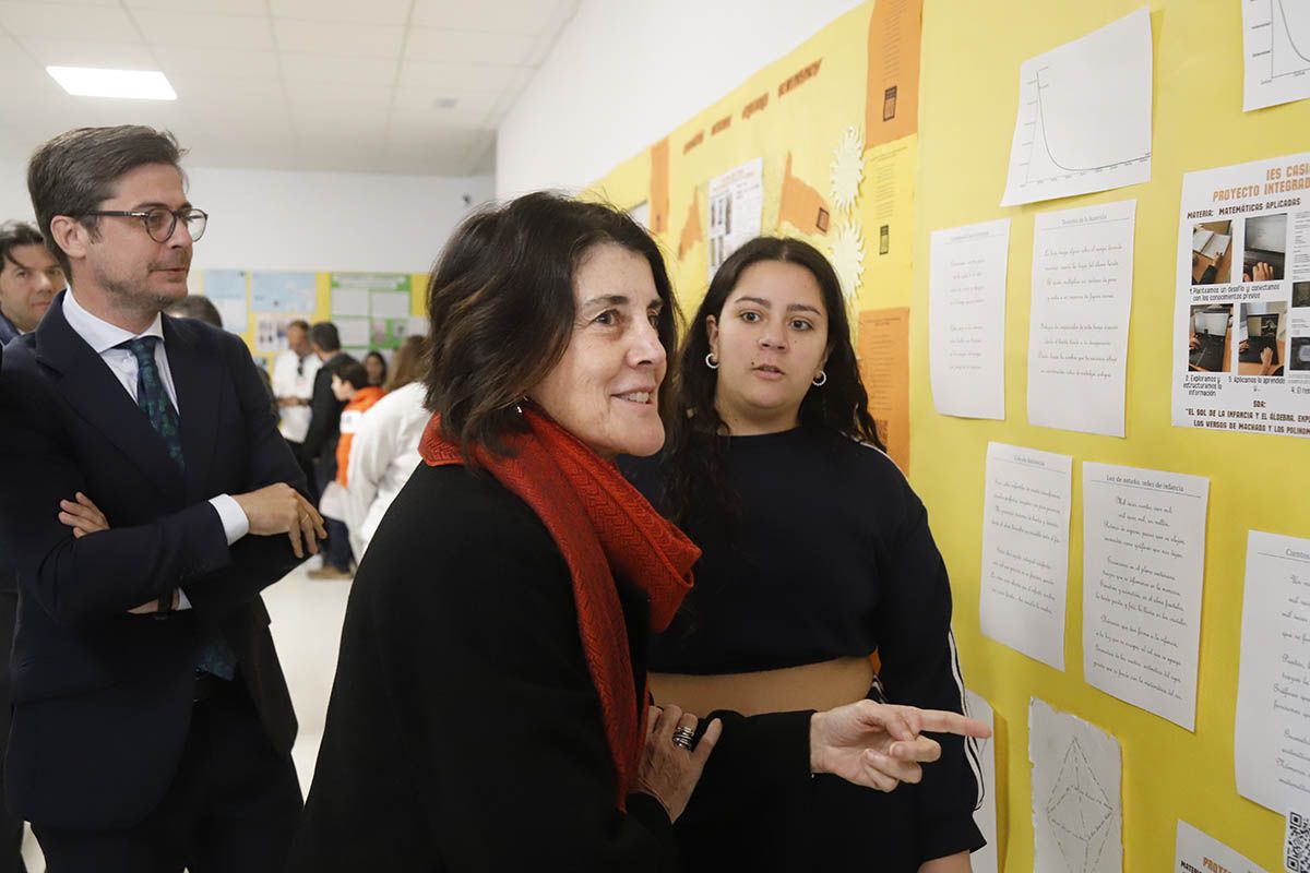 La flamante Medalla de Andalucía Casiana Muñoz visita en Córdoba el IES que lleva su nombre