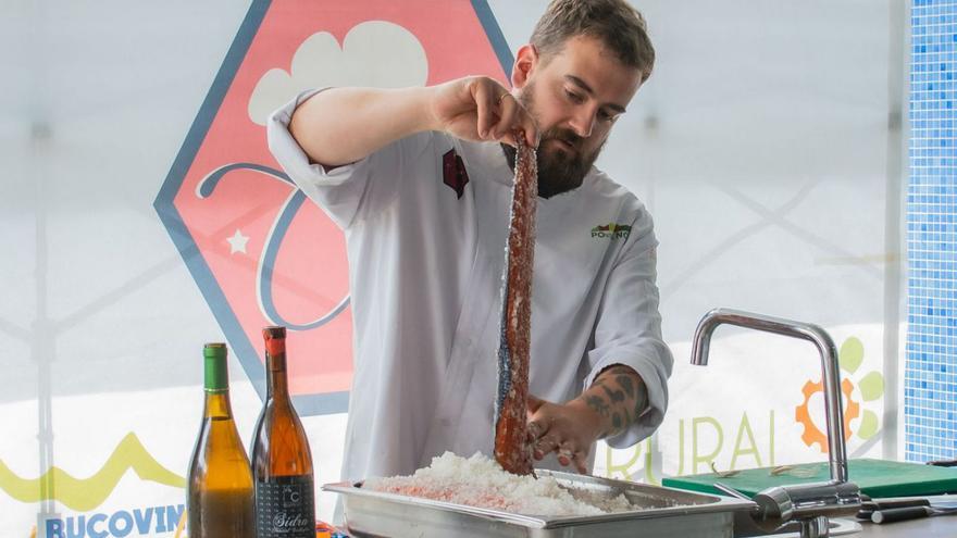 Un ‘showcooking’ celebrado en la Praza do Mercado.