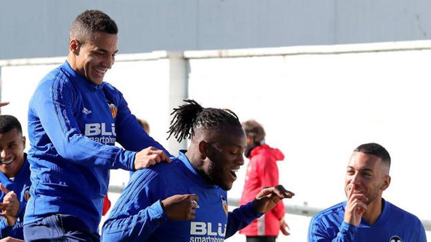 Gayà y Guedes, listos para la Champions