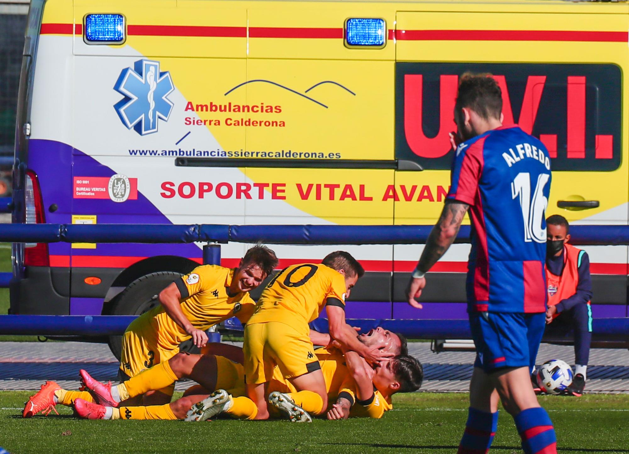 Atlético Levante - Hércules: las imágenes del partido