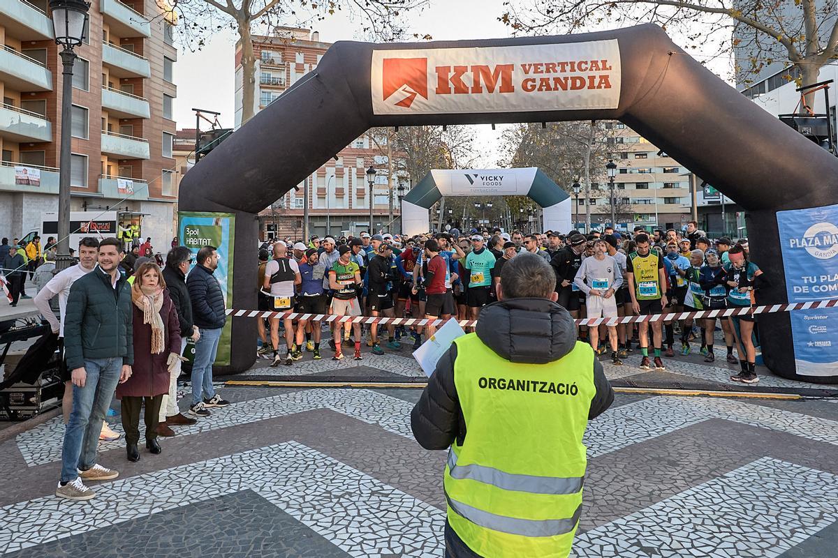 Éxito total en el XXIV KM Vertical de Gandia con un millar de participantes