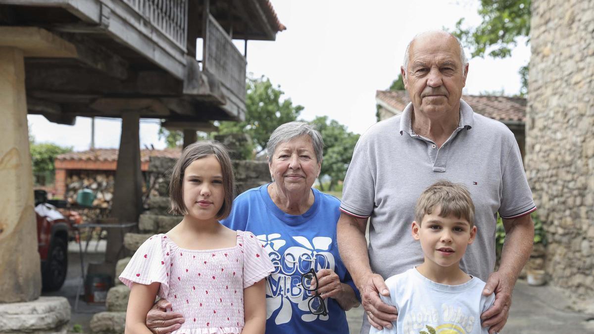 Benigna Infiesta, vecina de Roces: "La parroquia cambió radicalmente; no había ni autobús e íbamos a Gijón andando"