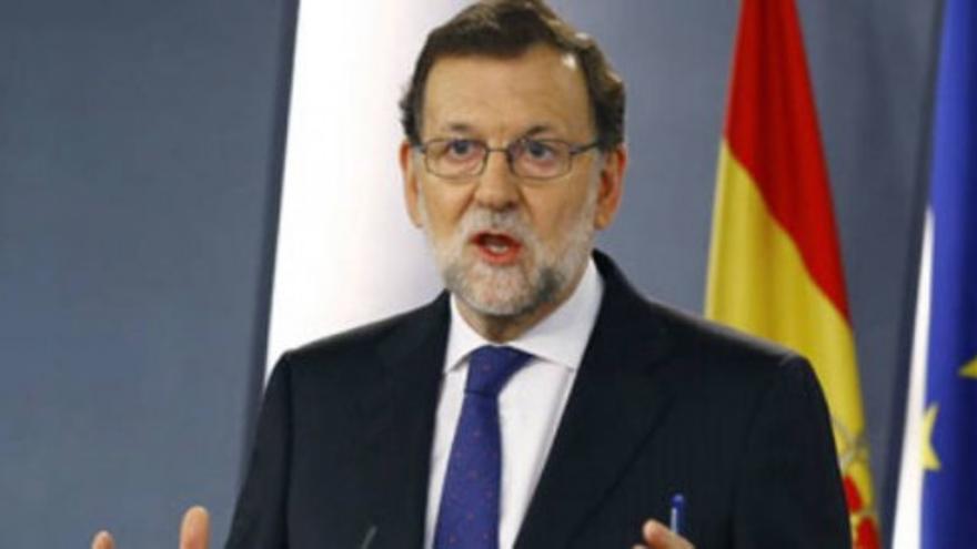 Rajoy insiste en que un gobierno de PP, PSOE y C's