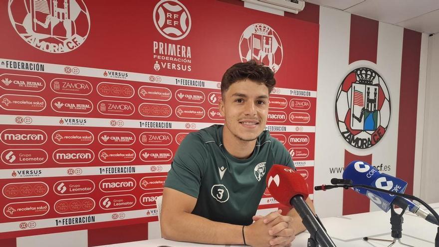 Dani Merchán, jugador del Zamora CF: "Nosotros nos lo vamos a dejar todo cada día"