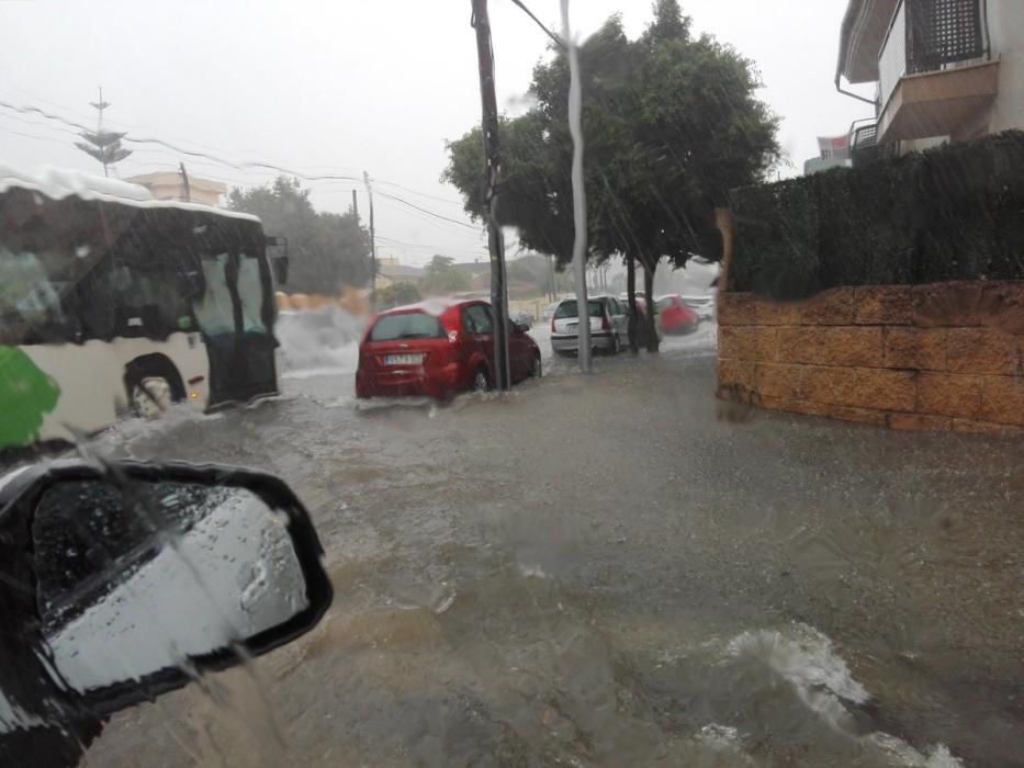 Regen satt: Verkehrschaos und Überschwemmungen