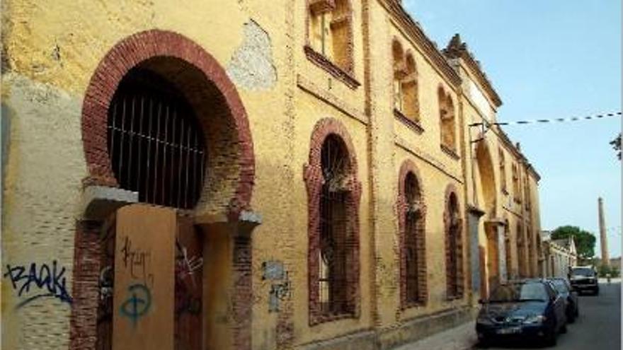 L&#039;emblemàtic edifici fa anys que està en desús i molt deteriorat.