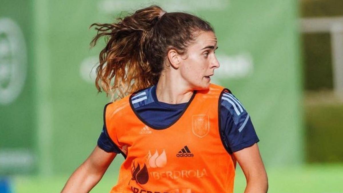 Teresa Abelleira, en un entrenamiento con la selección. |  // L. O.