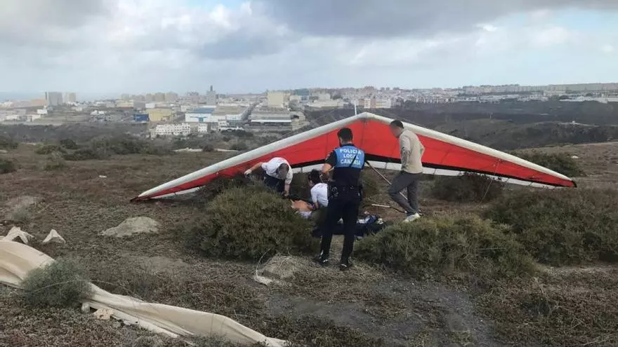 Un herido grave en un accidente de ala delta en Los Giles