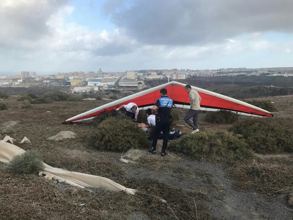 Herido grave en un accidente de ala delta en Los Giles