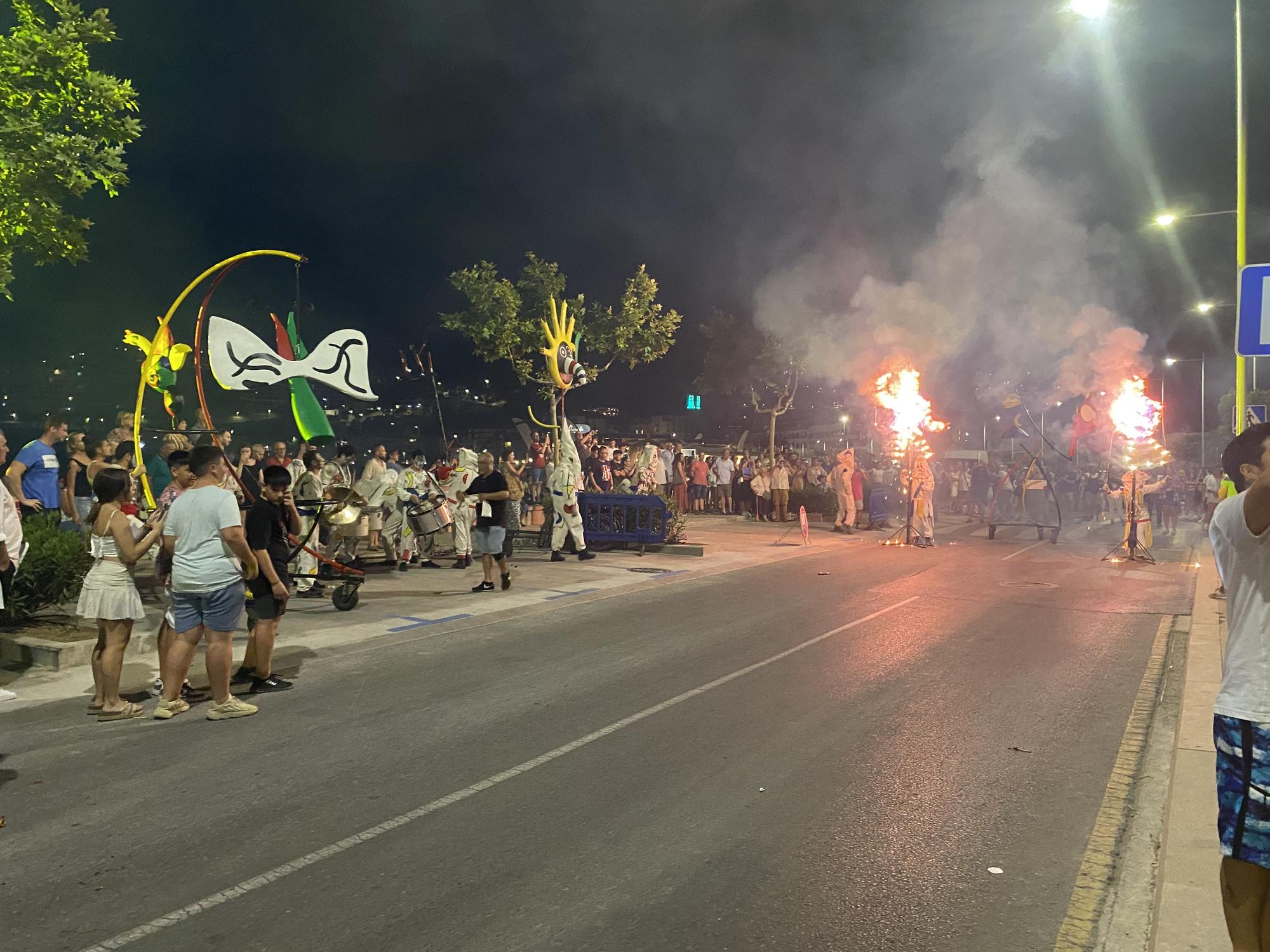 Fuego y música de Xarxa Teatro para estrenar el verano en Peñíscola