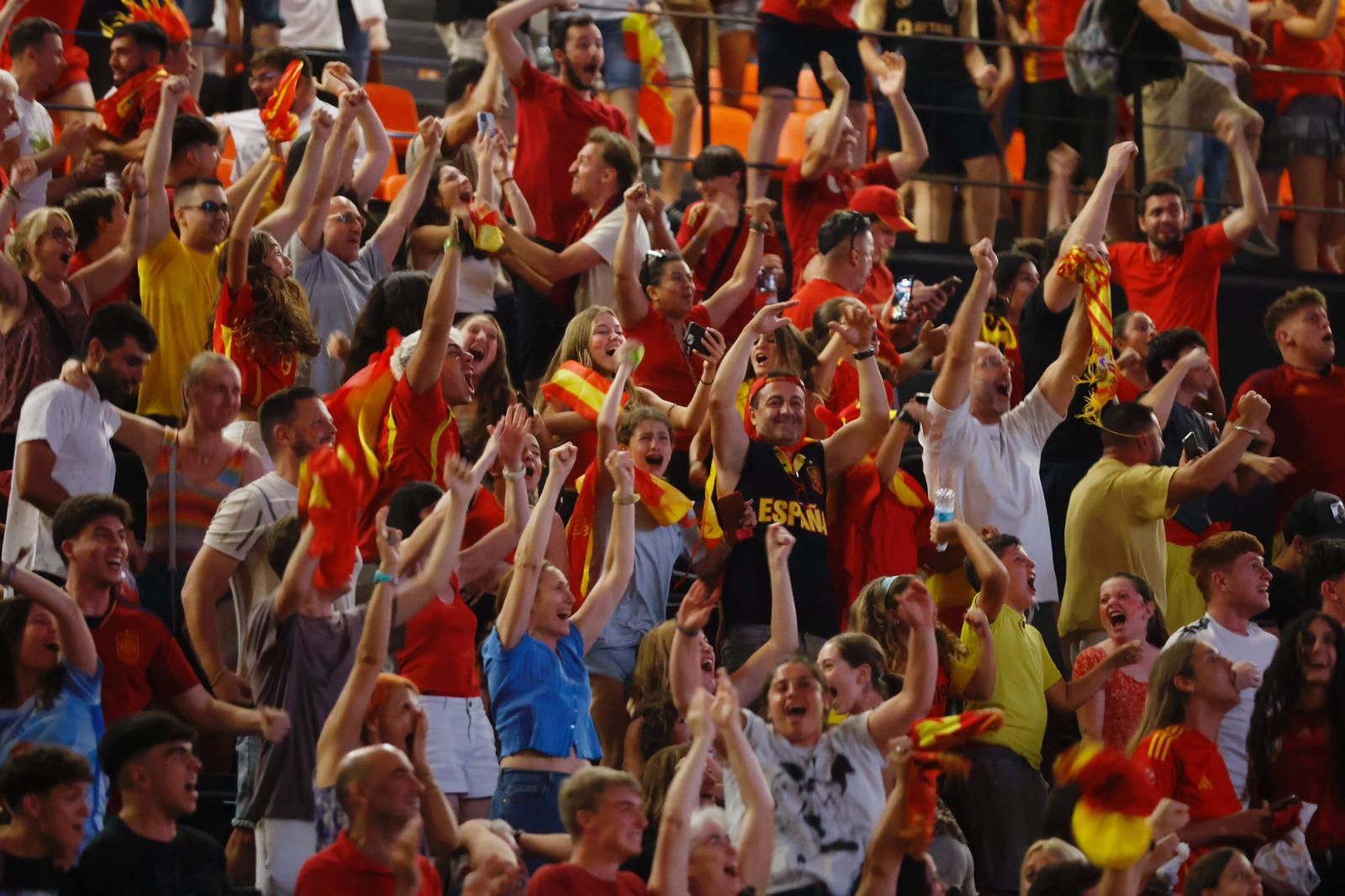 La Fonteta acoge con pantallas gigantes la semifinal de España en la Eurocopa