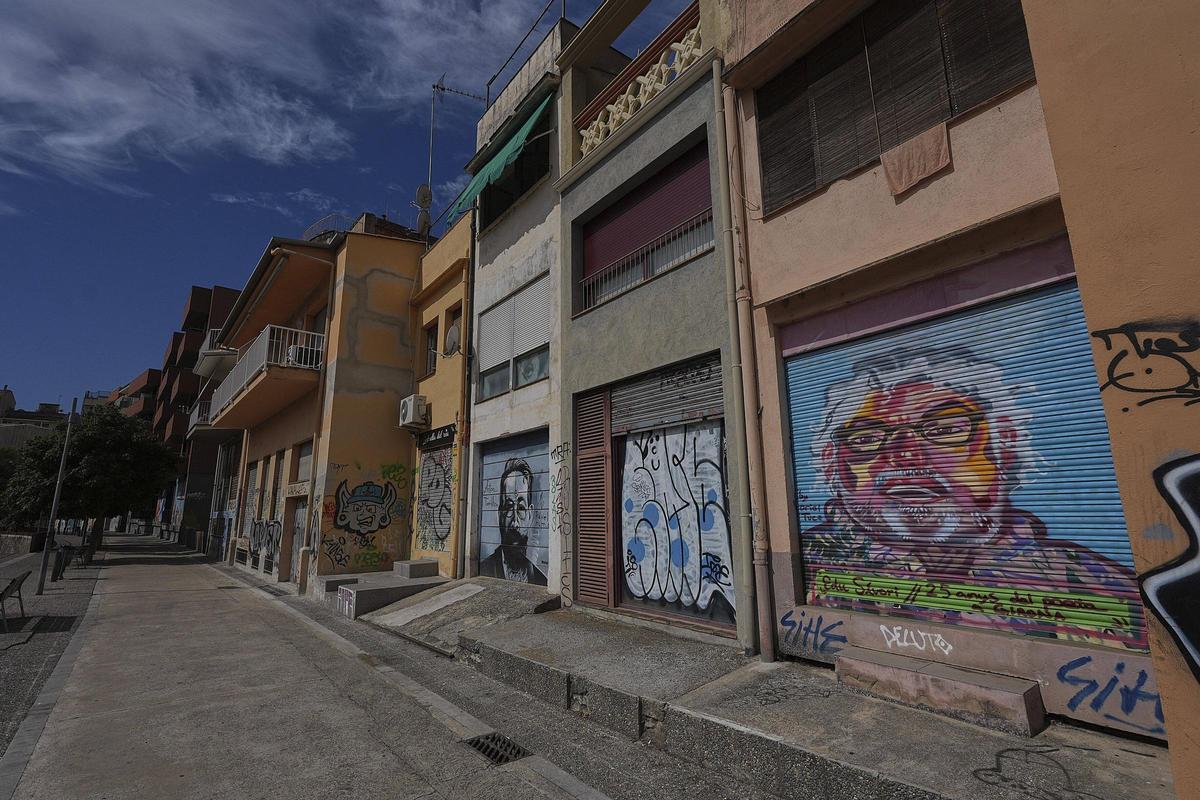 El mural que Oriol Tuca ha dedicat als vint-i-cinc anys de Sívori a Girona.