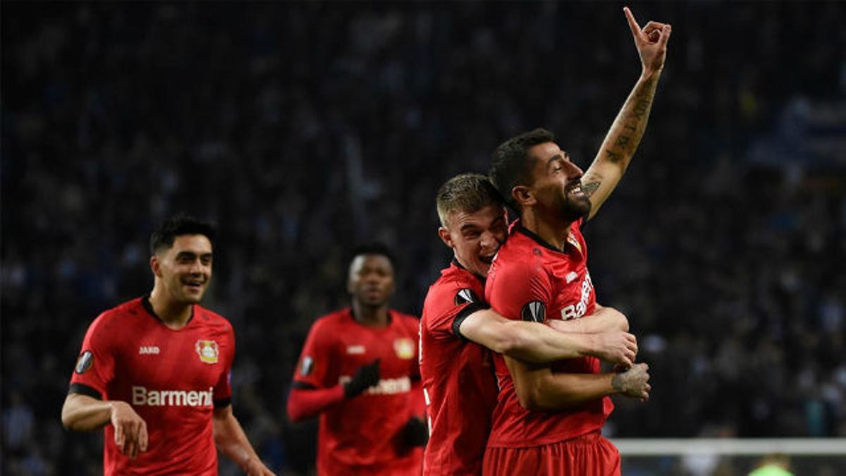 El Leverkusen golea al Oporto y pasa a octavos