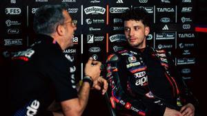 El italiano Marc Bezzecchi (Aprilia) da el primer gol en el inicio del Mundial.