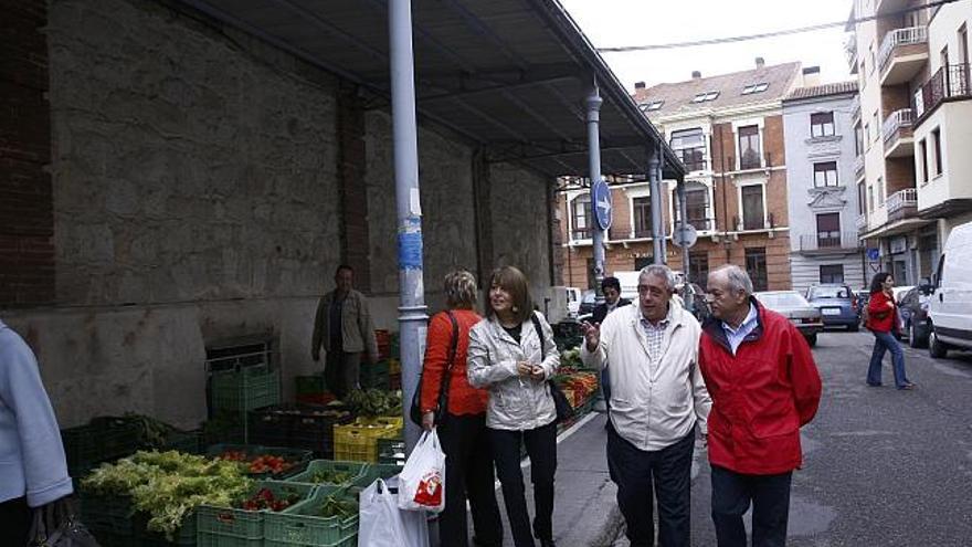 Carlos Hernández, ayer junto a Andrés Luis Calvo