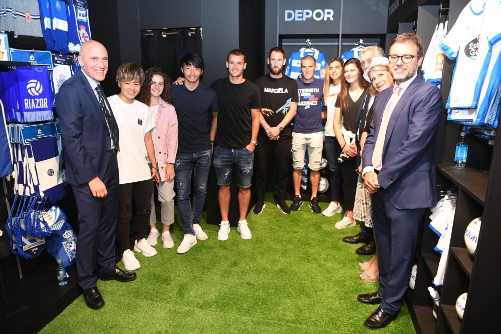 Inauguración de la nueva Deportienda en la calle Real