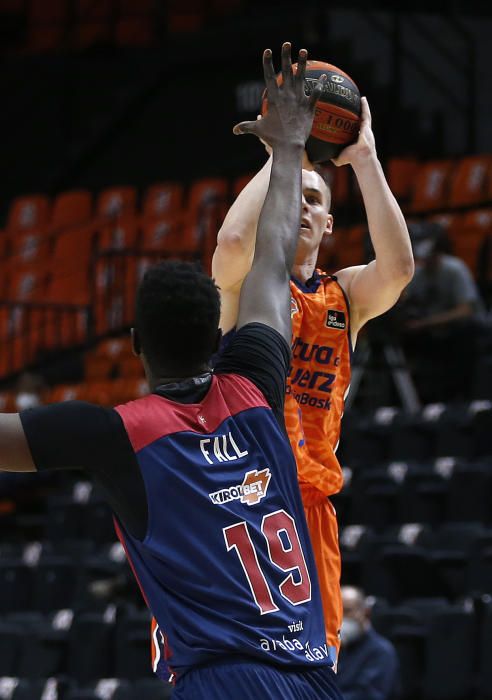 Valencia Basket Club - TD Systems Baskonia