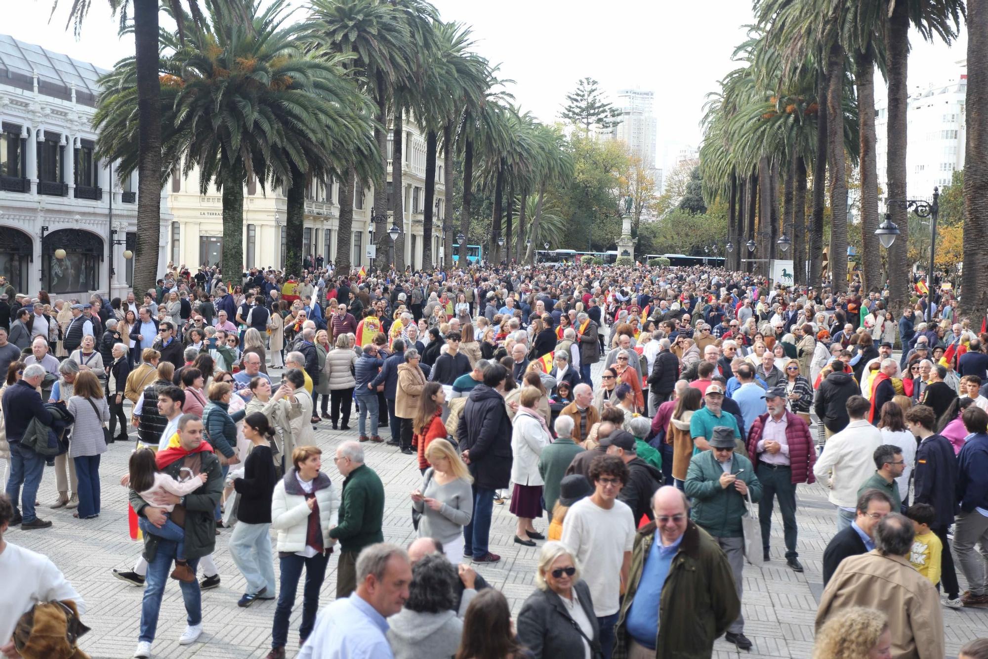 Miles de personas protestan en A Coruña contra la amnistía