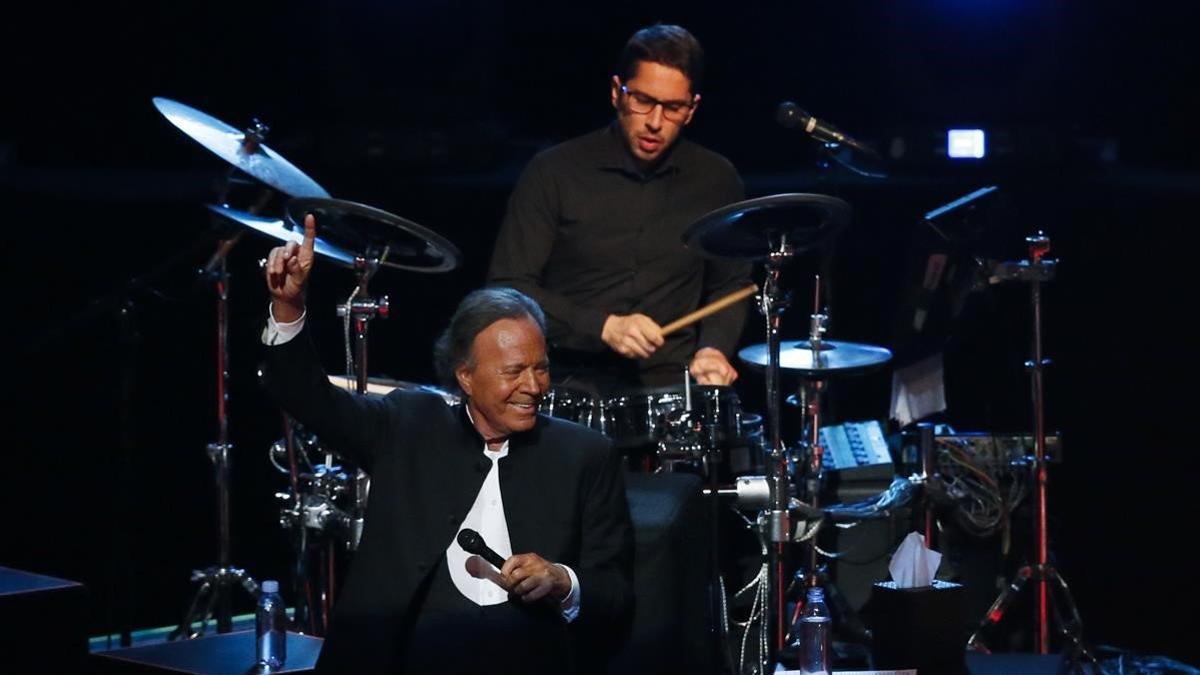 Julio Iglesias, en un concierto este año en la capital de México.