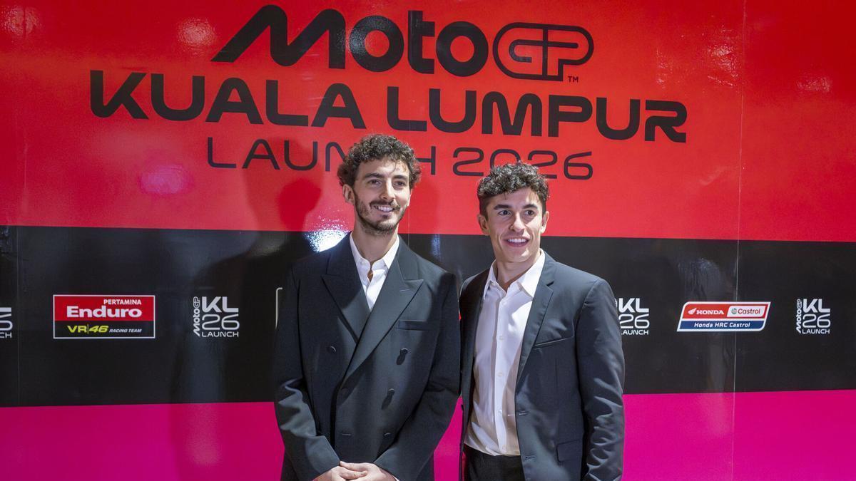 Marc Márquez y Bagnaia desafían la nieve: la carrera más gélida del año
