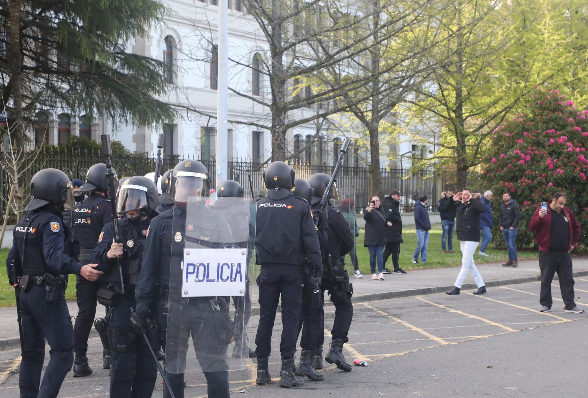 Carga policial en la protesta de bateeiros en Santiago