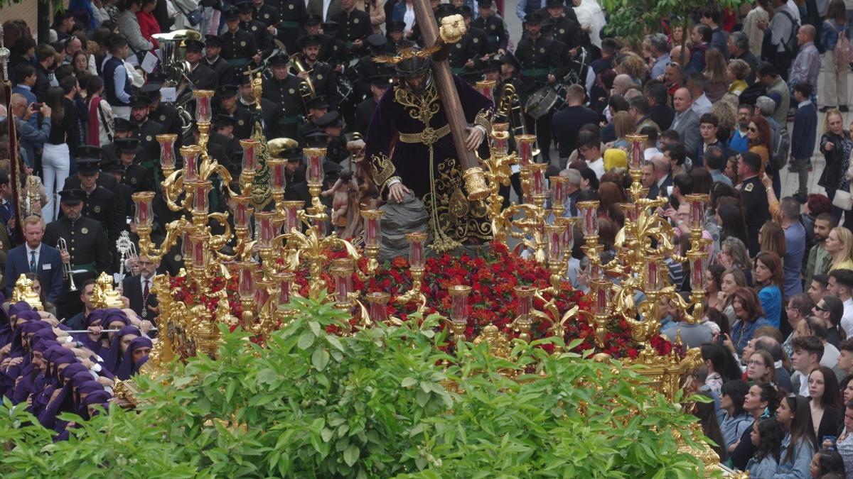 El Señor de los Pasos en el Monte Calvario, el Martes Santo de la Semana Santa de Málaga 2023
