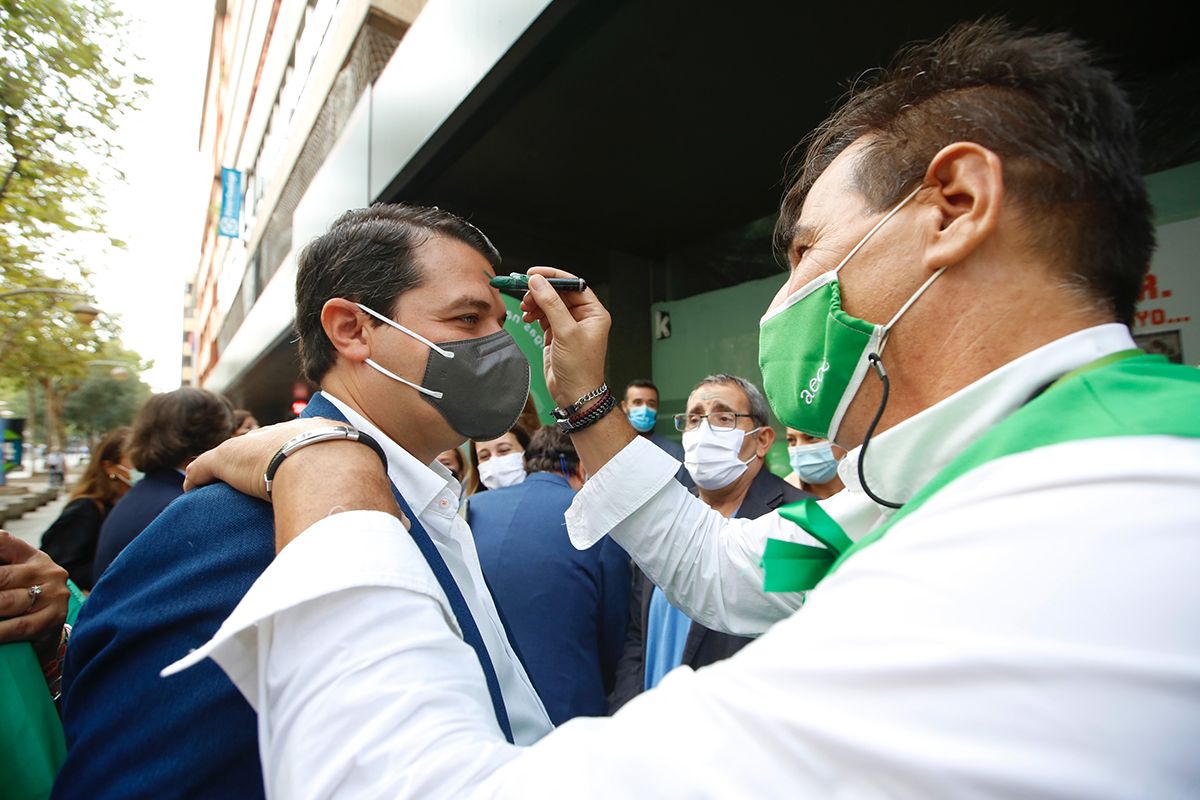 Medio centenar de investigadores buscan mejores tratamientos contra el cáncer en Córdoba