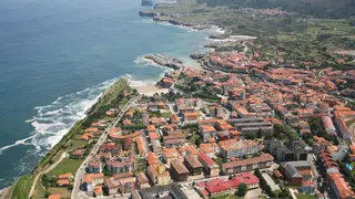 El plan general de Llanes recibe 539 alegaciones: "Resuelve de forma ordenada los máximos problemas urbanísticos del municipio"