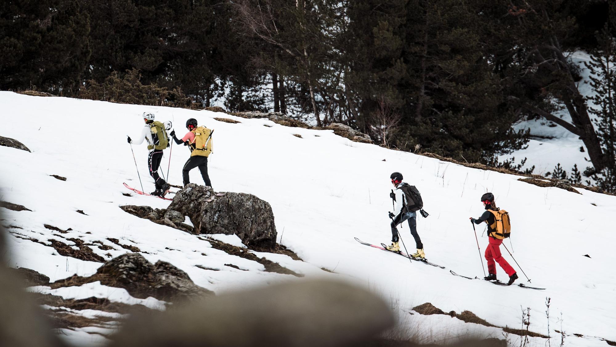 Atomic She skis en Andorra