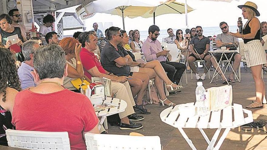 Orpesa forma en la playa a más de 60 emprendedores