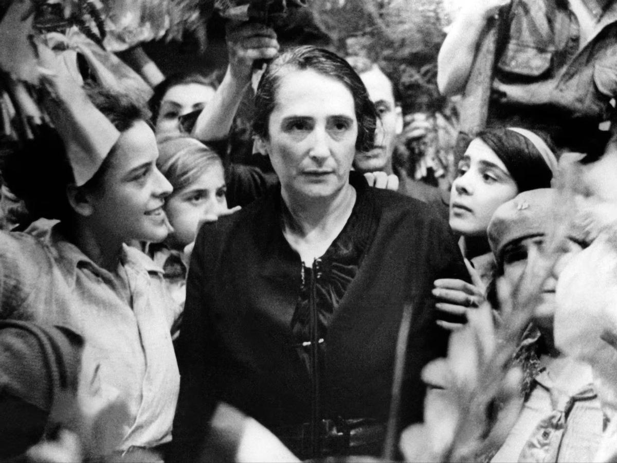 Dolores Ibárruri.
