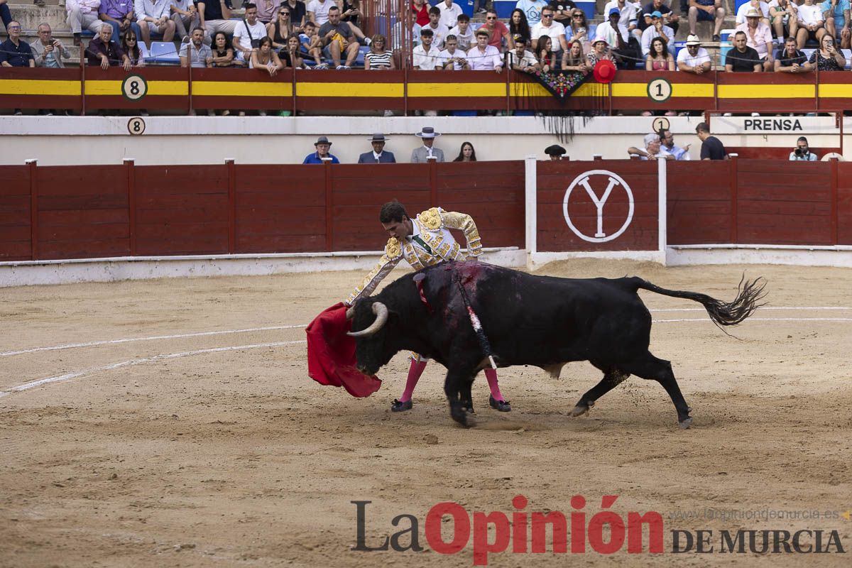Tarde histórica en Abarán con la alternativa de José María Trigueros y el indulto de Tomás Rufo, junto a Castella salieron a hombros