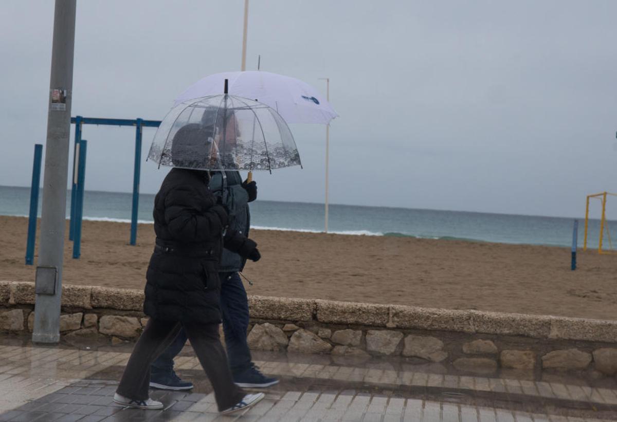 El Tiempo en Alicante: Cielos nubosos y lluvia para esta tarde