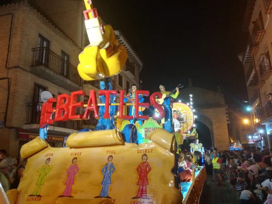 Desfile de carrozas en Toro