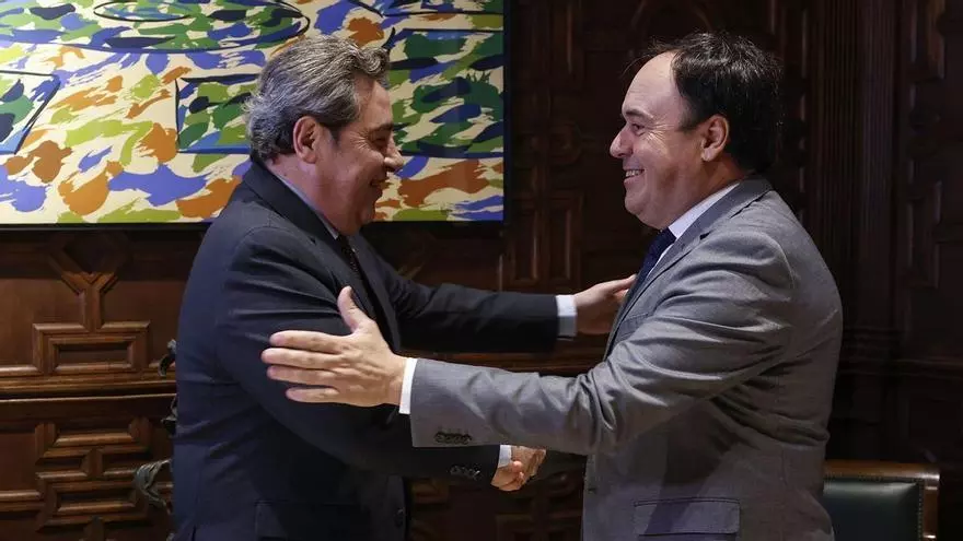 Morant: “El PP de Pérez Llorca ha comprado por completo la agenda fascista de Vox"