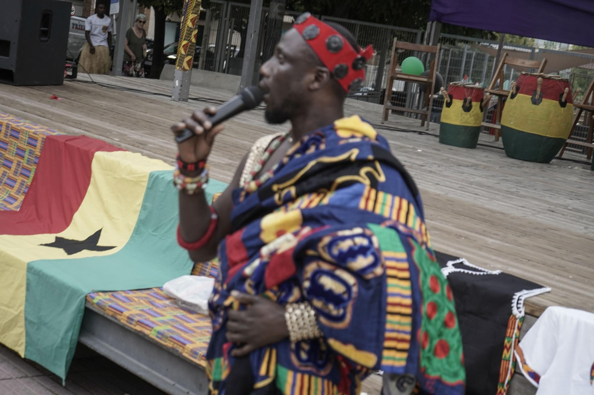 Totes les imatges de la festa solidària de la comunitat de Ghana