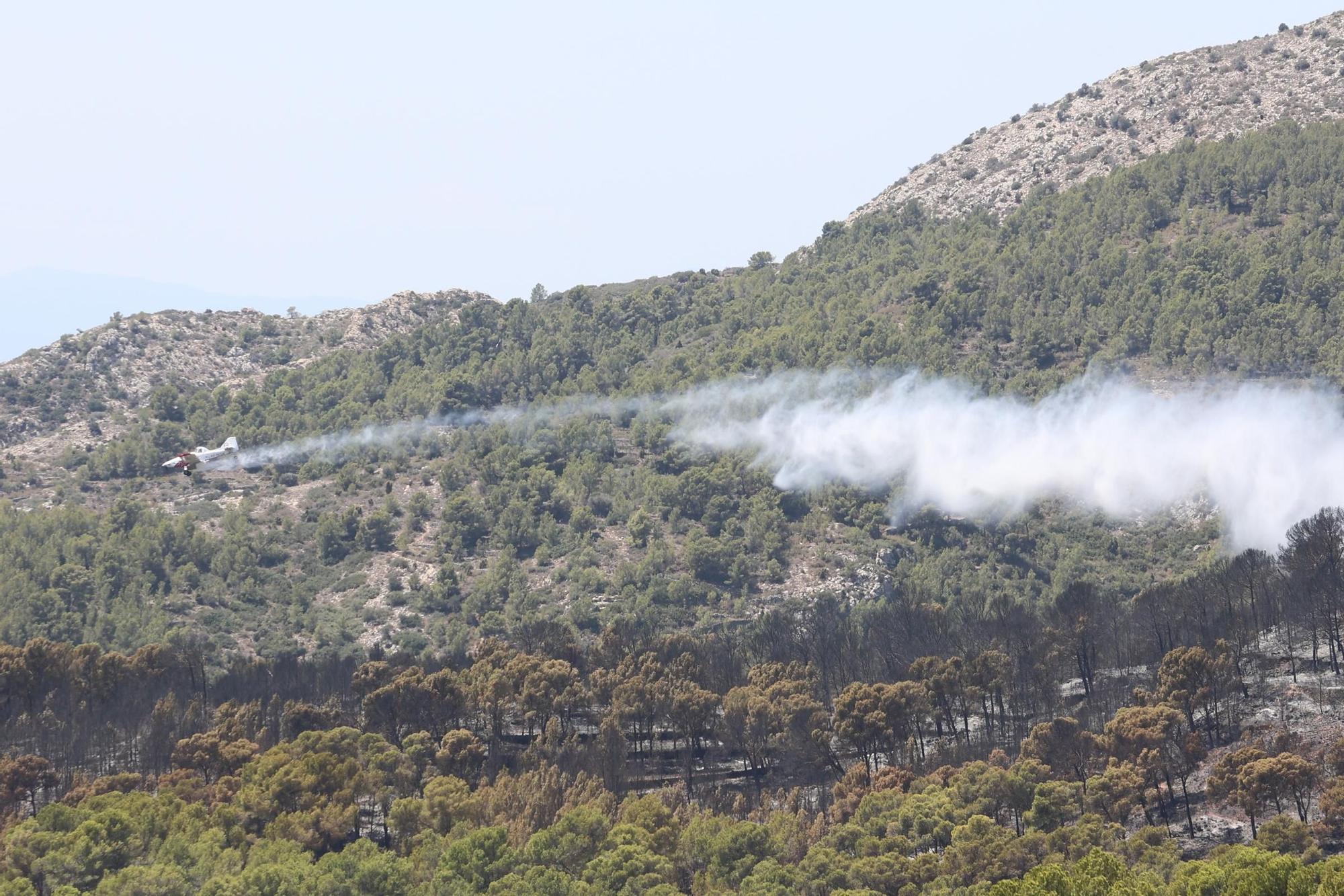 Galería de imágenes: Estabilizan el incendio del Desert