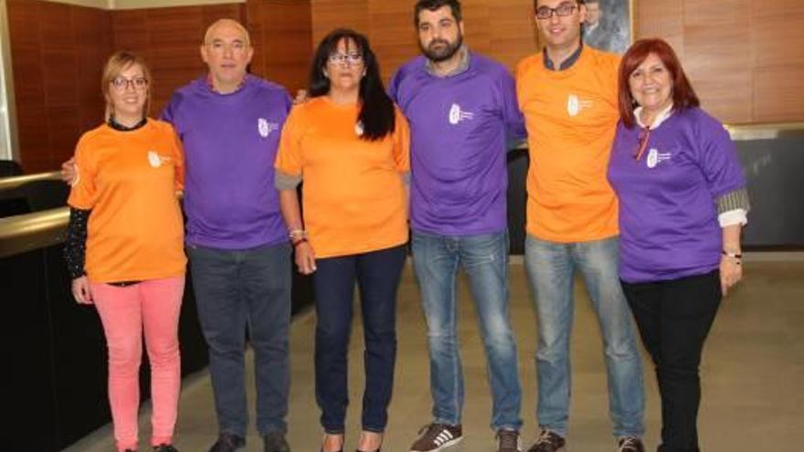 El Jardín Vertical se viste de morado y naranja por Elya, con Síndrome 5P-