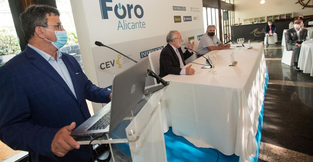 Bernat Soria en el Foro Alicante: "El covid-19 ha sorprendido a todo el mundo, incluso a Google