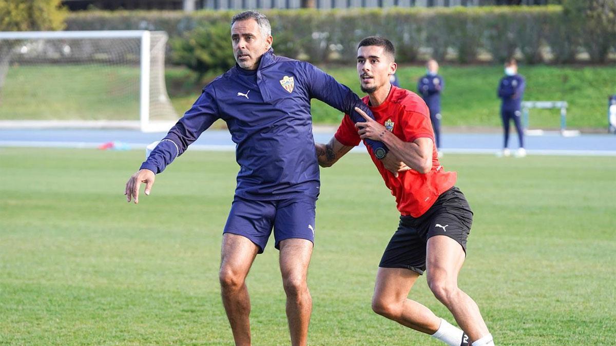 José Gomes y Chumi en un entrenamiento del Almería