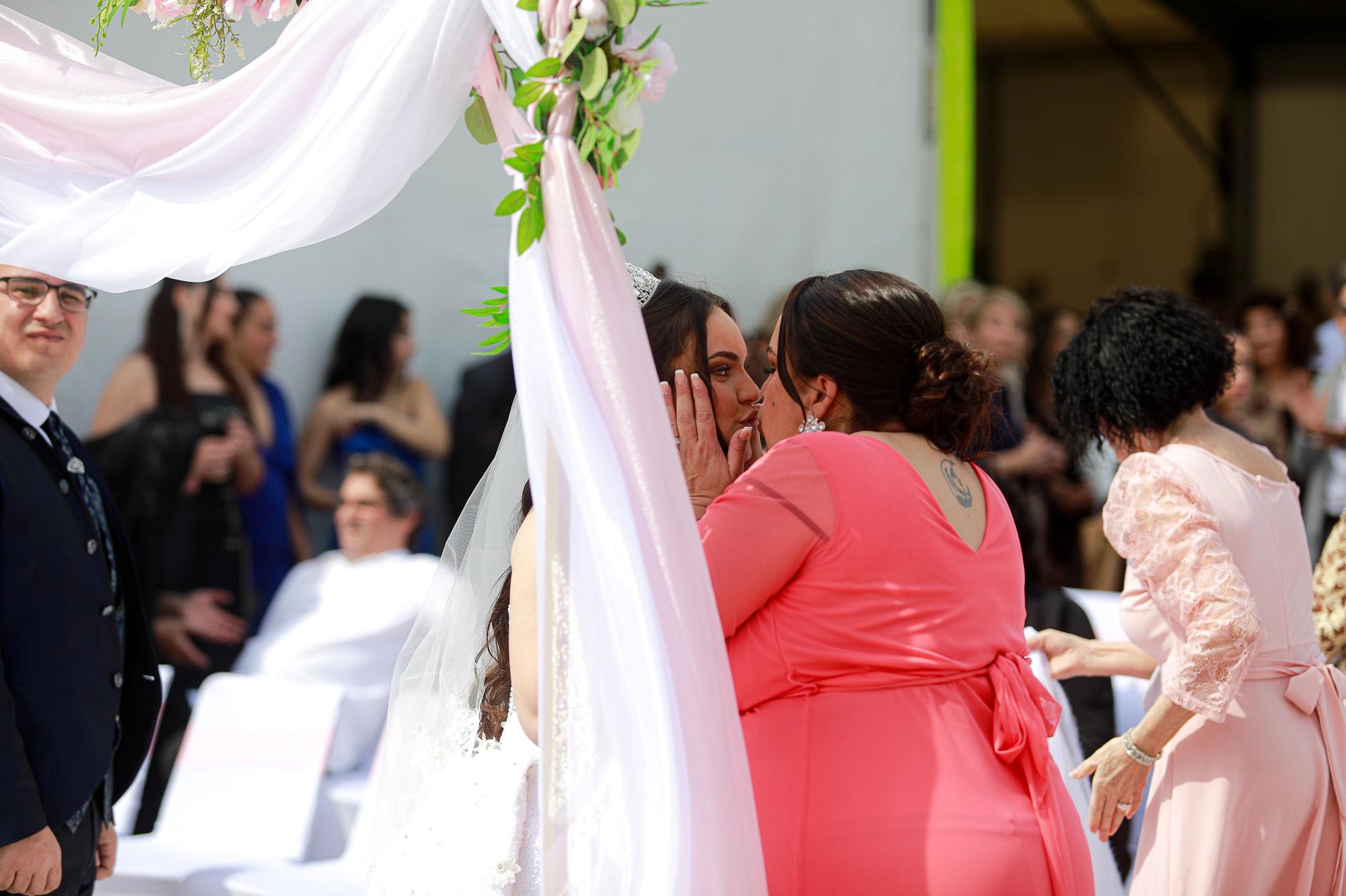 Mira aquí todas las fotos de la gran boda gitana de Lucía y Daniel en Ibiza