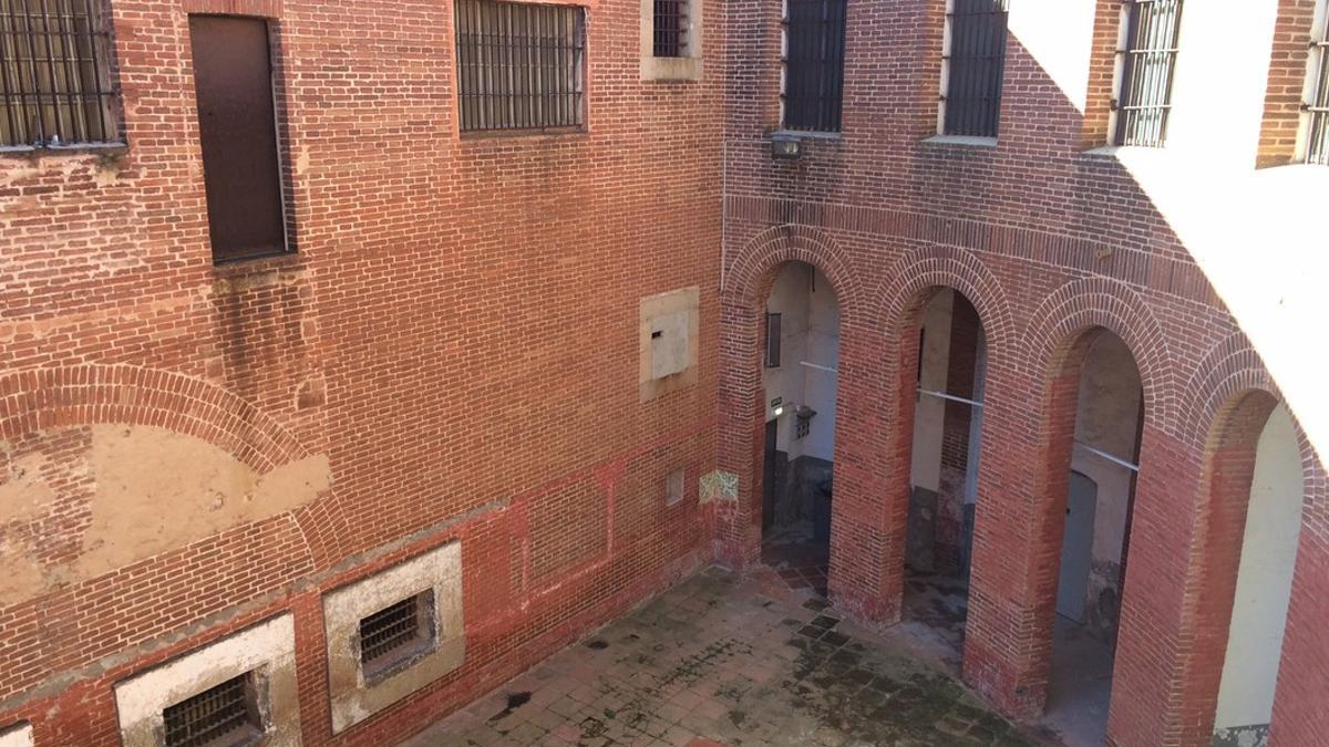 Vista del patio de la antigua prisión de Mataró, que acogerá la Casa dels Artistes.